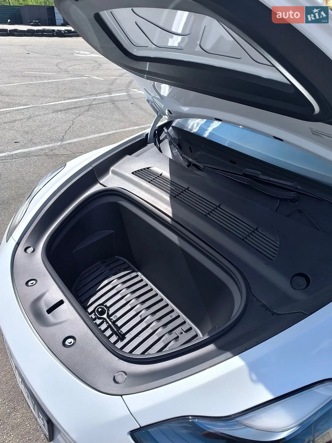 2023 Tesla Model Y - мініатюра 9