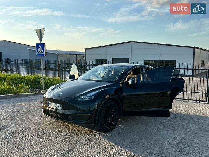 Внедорожник / Кроссовер Tesla Model Y 2021 в Виннице