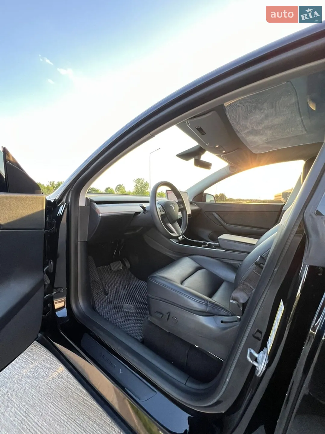 2021 Tesla Model Y - мініатюра 16
