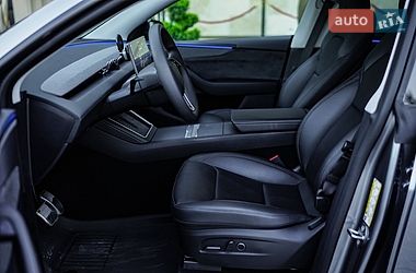 Позашляховик / Кросовер Tesla Model Y 2025 в Львові