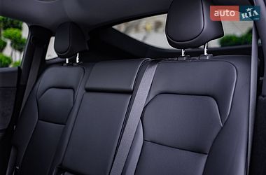 Позашляховик / Кросовер Tesla Model Y 2025 в Львові