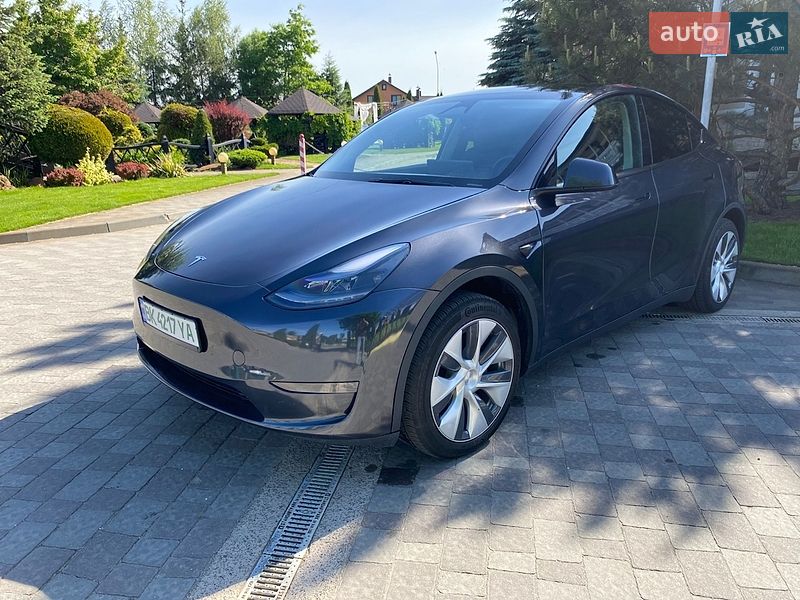 Внедорожник / Кроссовер Tesla Model Y 2024 в Сарнах фото 31 Внедорожник / Кроссовер Tesla Model Y 2024 в Сарнах