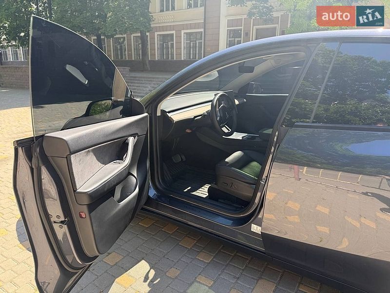 Позашляховик / Кросовер Tesla Model Y 2021 в Одесі