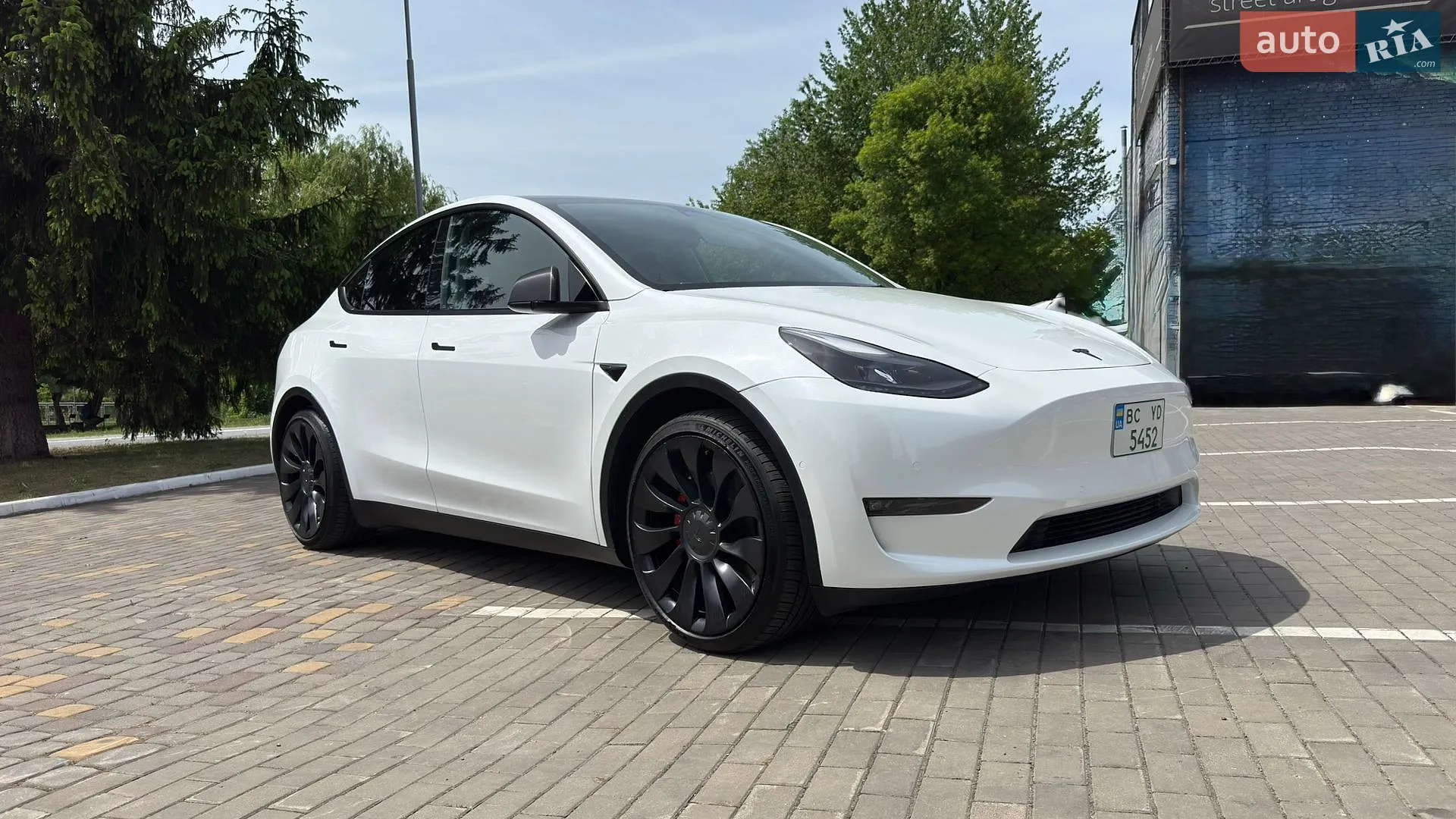 2022 Tesla Model Y - фото 1