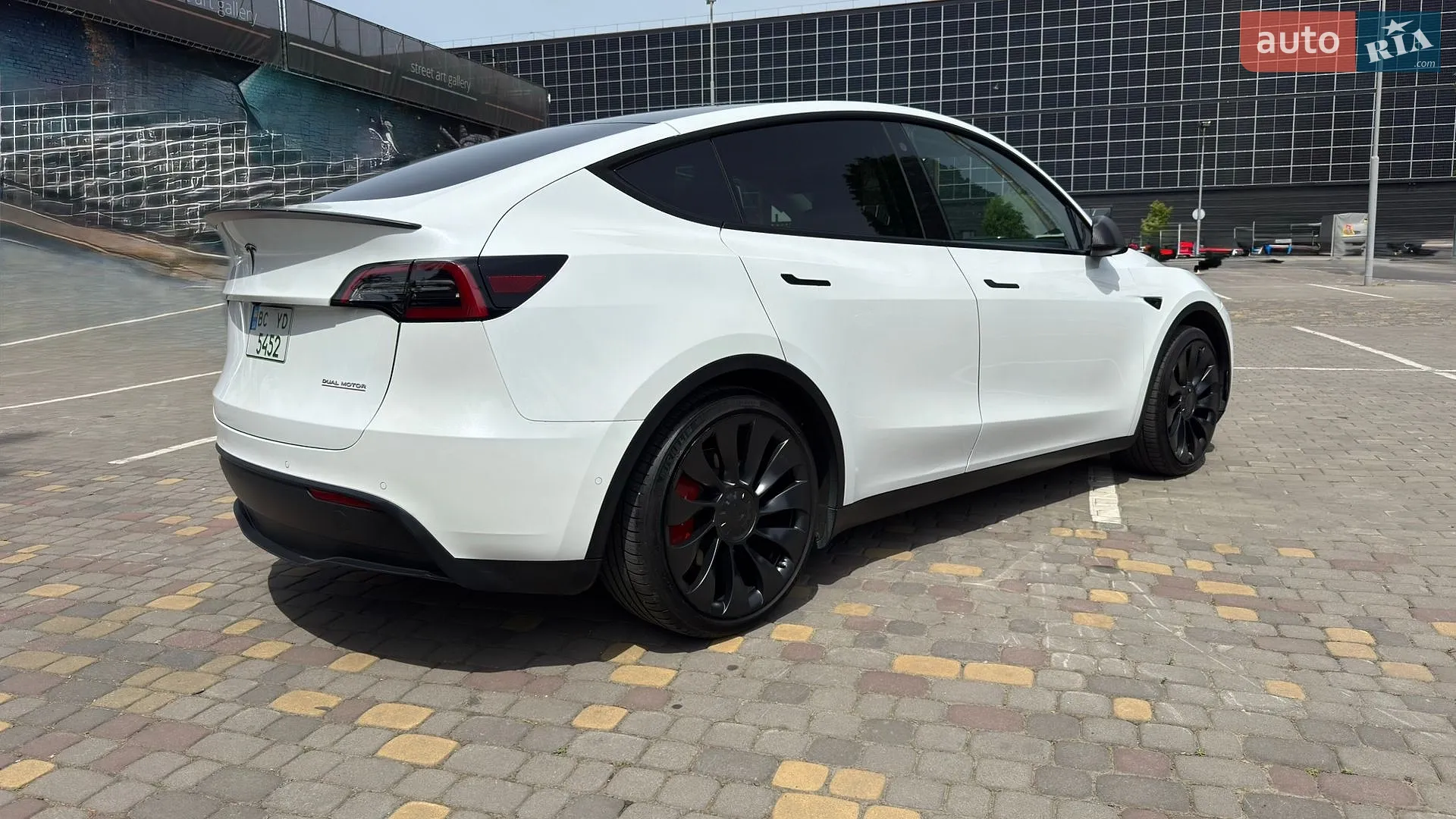2022 Tesla Model Y - мініатюра 9
