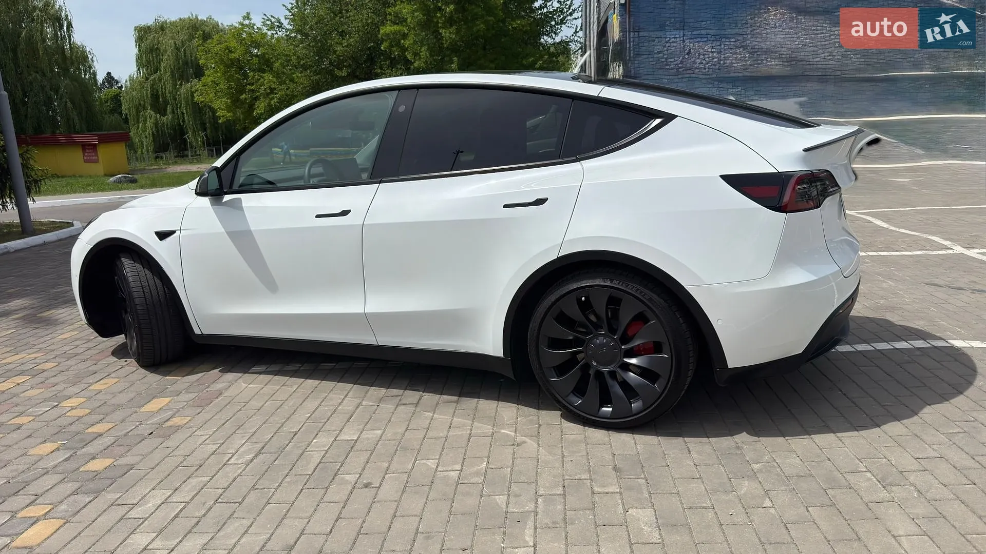 2022 Tesla Model Y - мініатюра 21