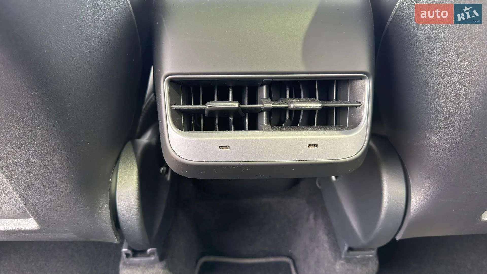 2022 Tesla Model Y - мініатюра 32