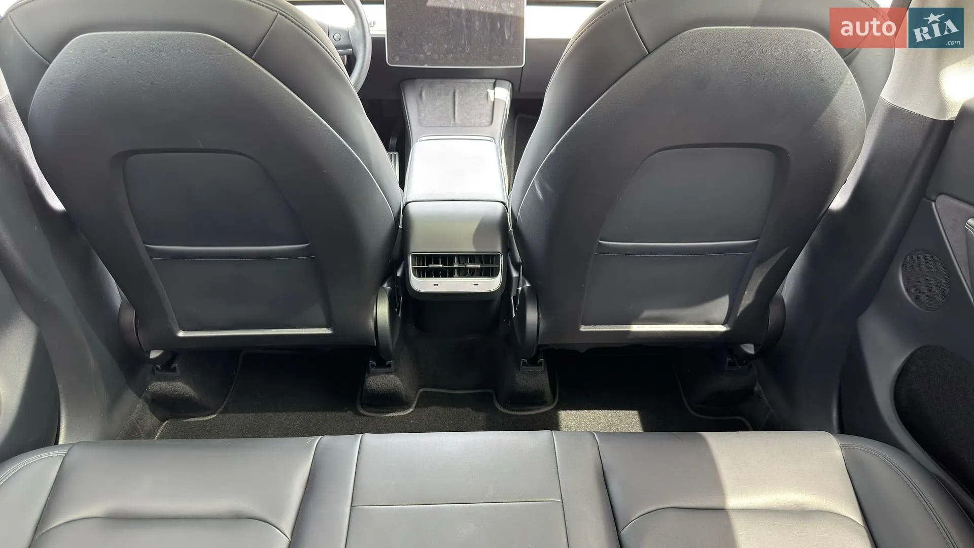 2022 Tesla Model Y - мініатюра 42