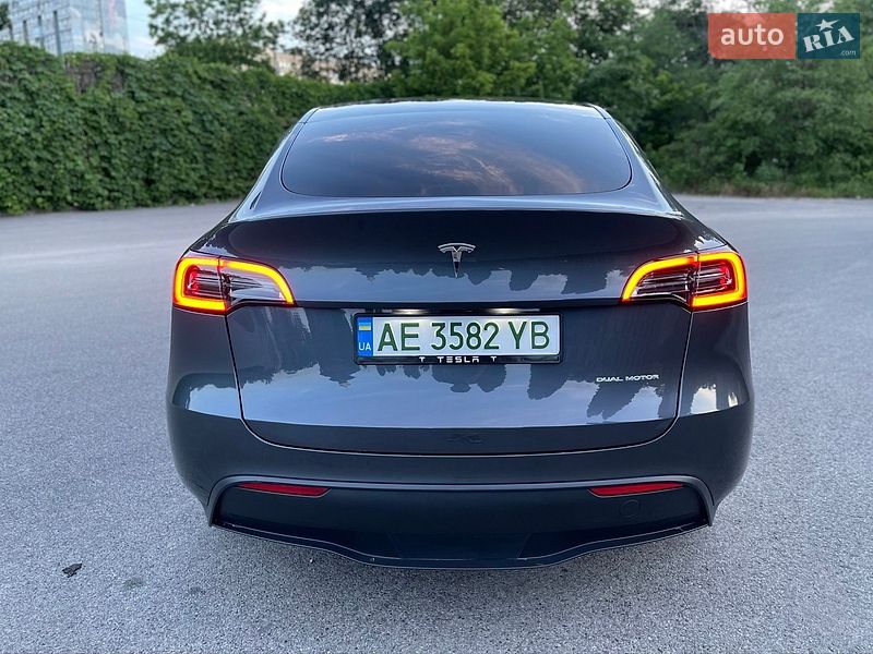 Внедорожник / Кроссовер Tesla Model Y 2023 в Днепре