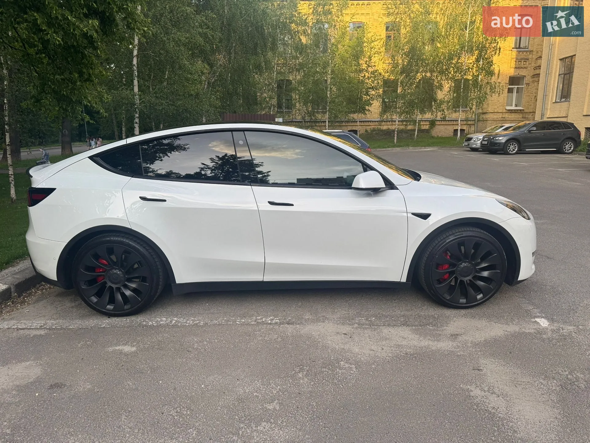 2022 Tesla Model Y - мініатюра 6