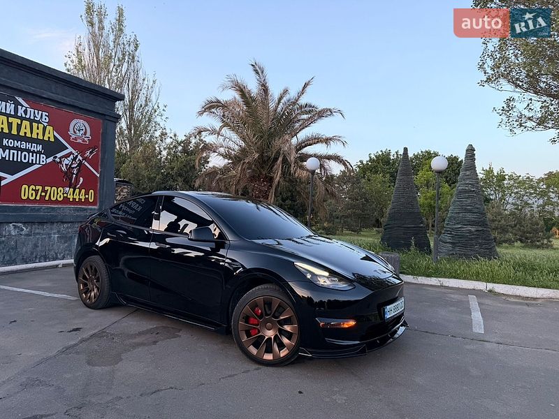 Внедорожник / Кроссовер Tesla Model Y 2023 в Великодолинском