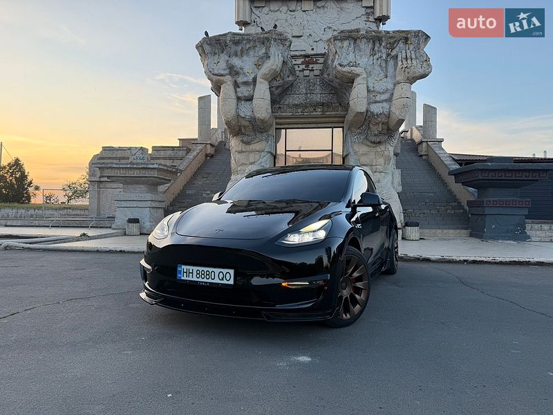 Внедорожник / Кроссовер Tesla Model Y 2023 в Великодолинском