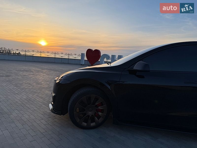 Внедорожник / Кроссовер Tesla Model Y 2023 в Великодолинском