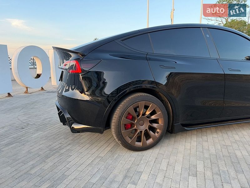 Внедорожник / Кроссовер Tesla Model Y 2023 в Великодолинском
