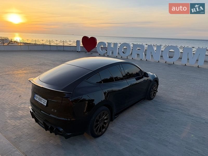 Внедорожник / Кроссовер Tesla Model Y 2023 в Великодолинском