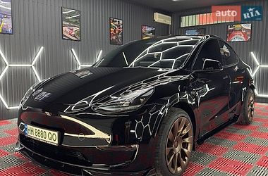 Внедорожник / Кроссовер Tesla Model Y 2023 в Великодолинском