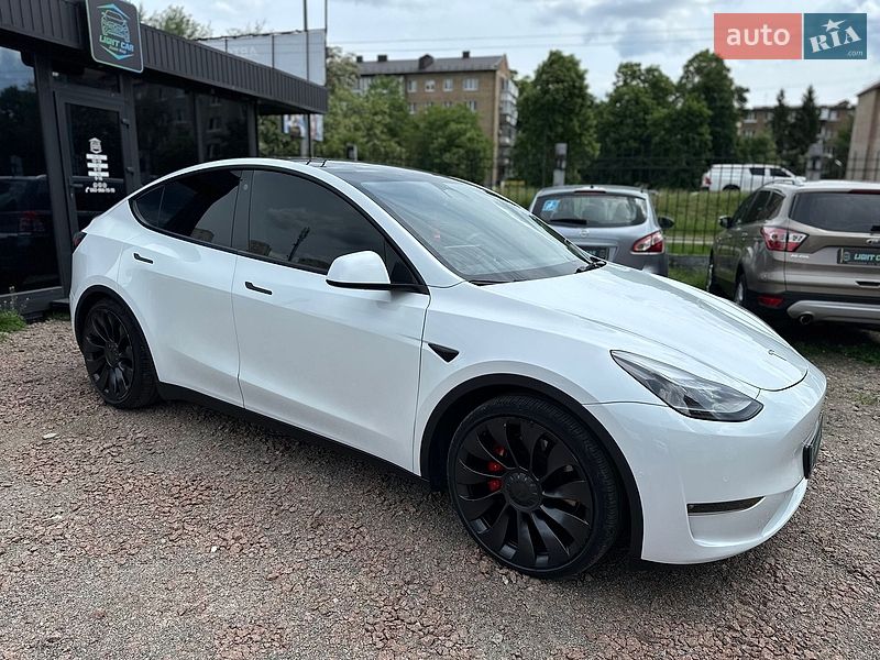 Внедорожник / Кроссовер Tesla Model Y 2022 в Броварах