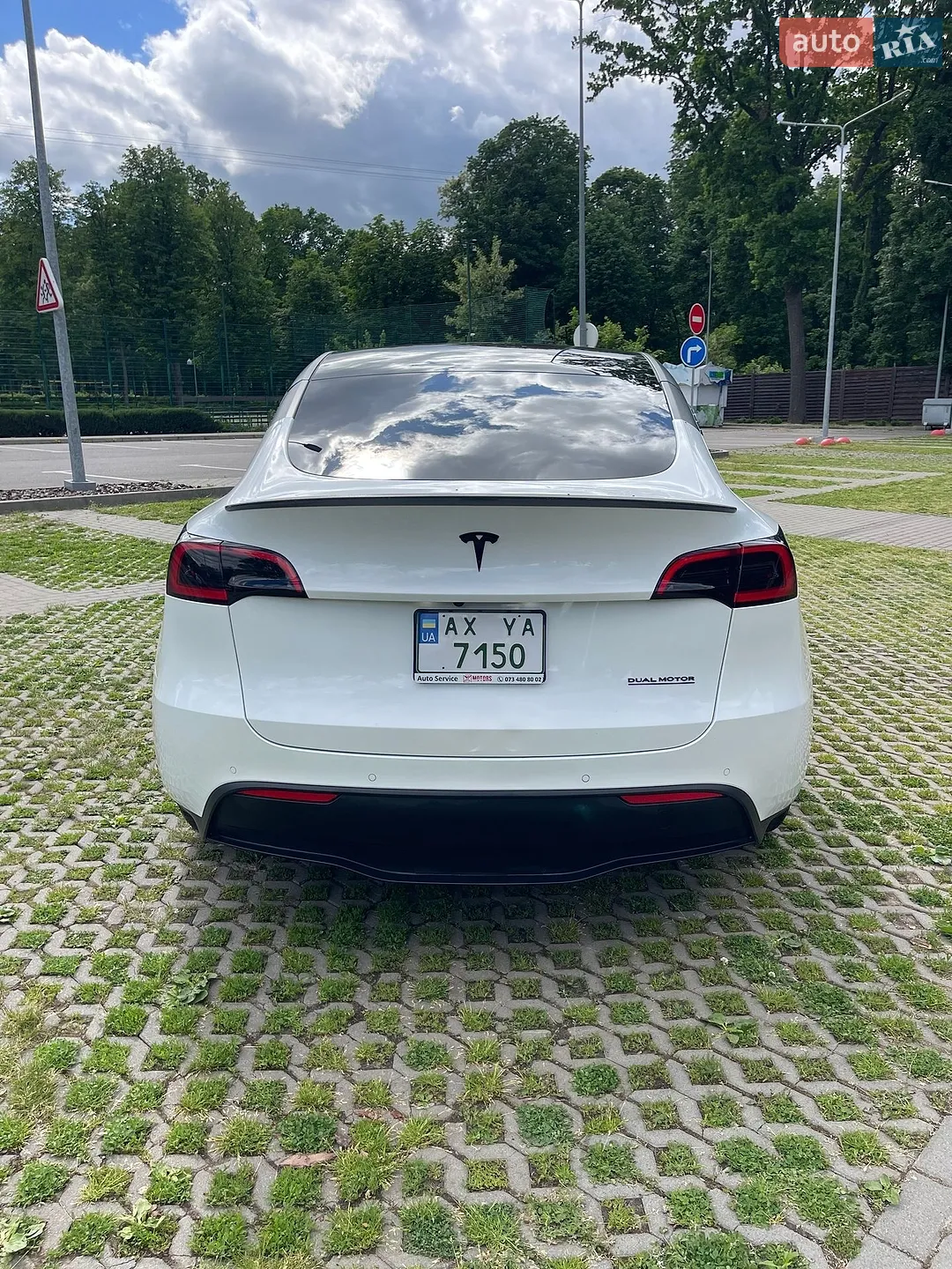 2022 Tesla Model Y - мініатюра 11