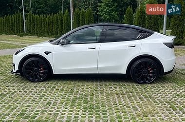 Внедорожник / Кроссовер Tesla Model Y 2022 в Харькове