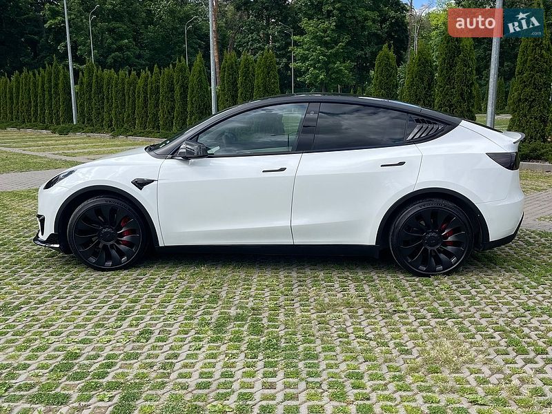 Внедорожник / Кроссовер Tesla Model Y 2022 в Харькове