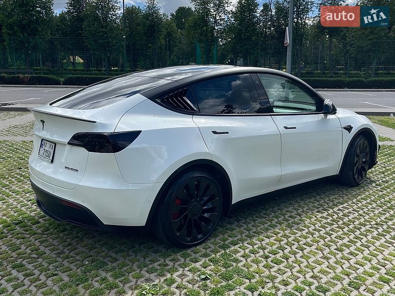 Позашляховик / Кросовер Tesla Model Y 2022 в Харкові фото 15 Позашляховик / Кросовер Tesla Model Y 2022 в Харкові