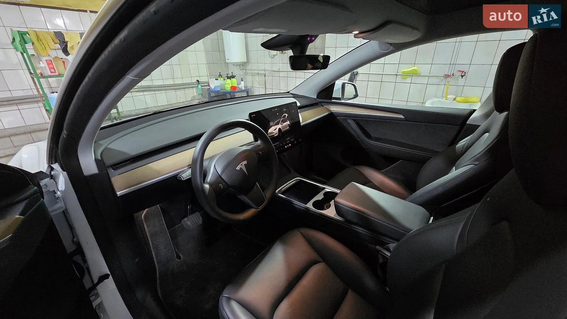 2024 Tesla Model Y - мініатюра 9
