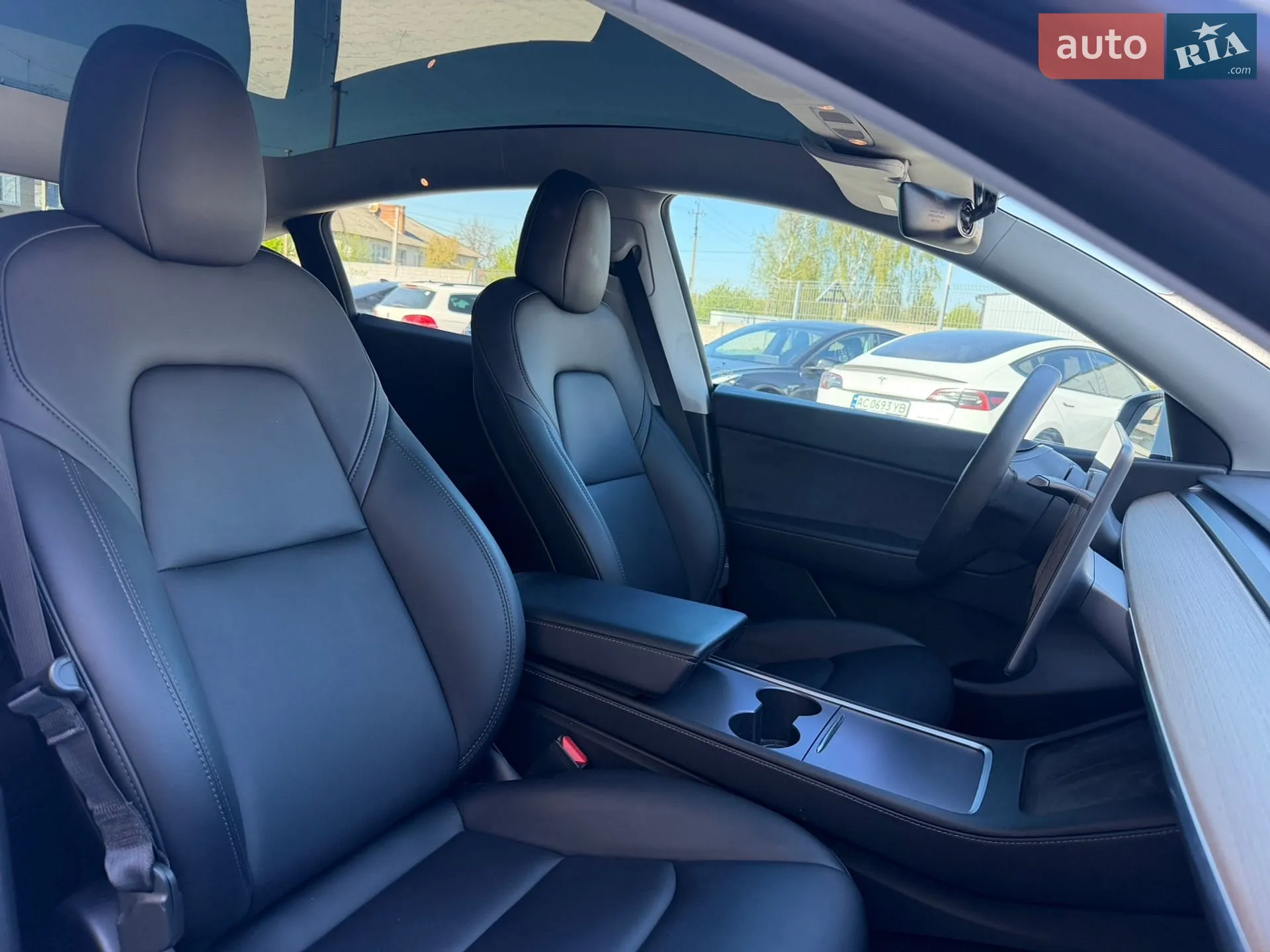 2022 Tesla Model Y - мініатюра 23
