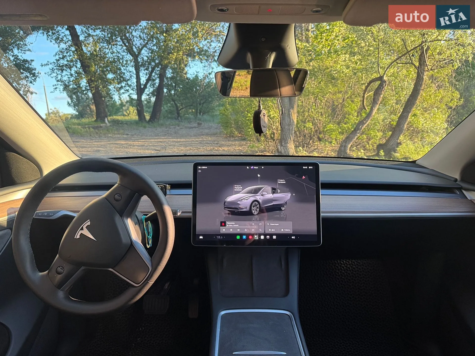 2024 Tesla Model Y - мініатюра 8