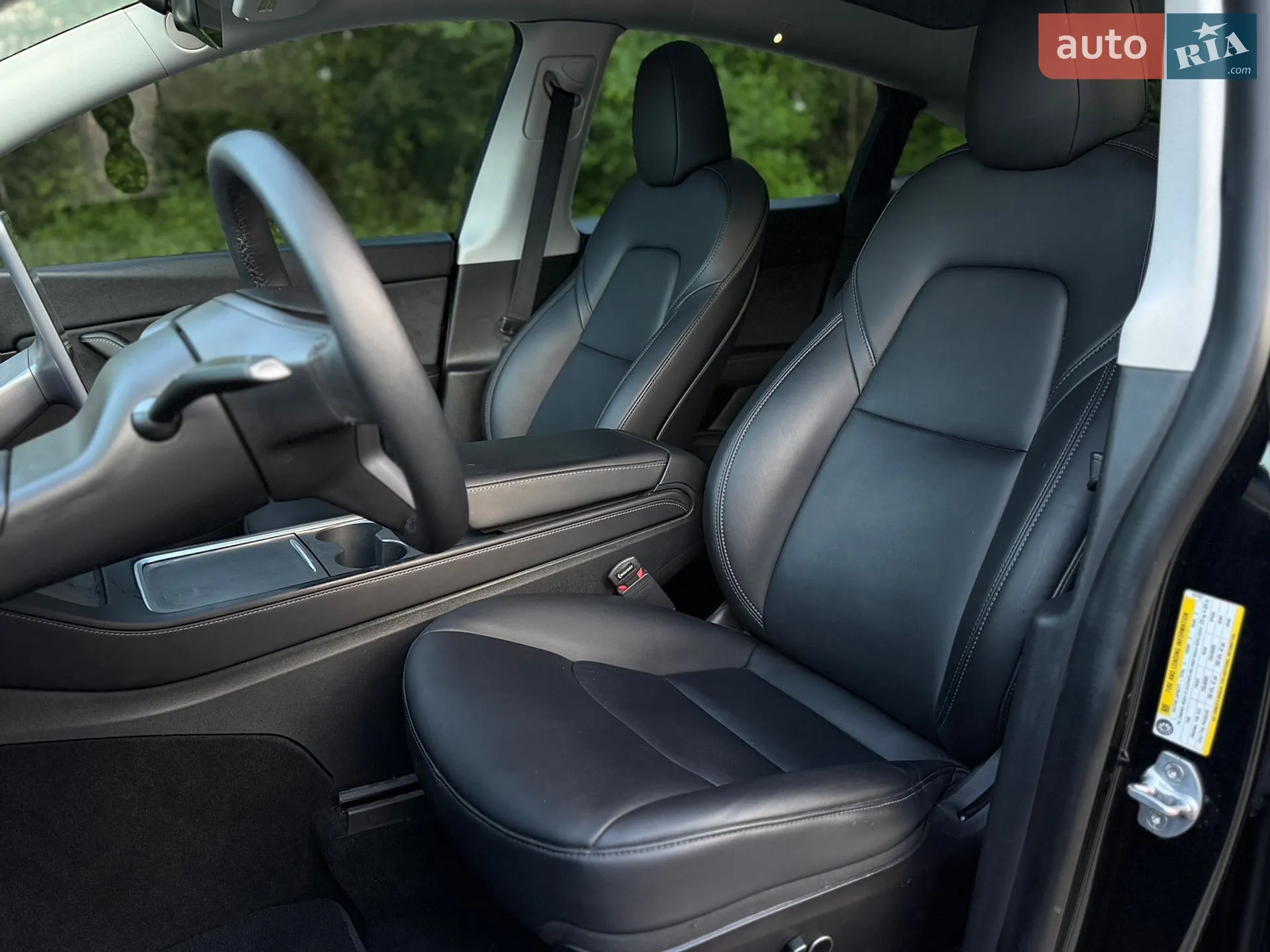 2021 Tesla Model Y - мініатюра 8