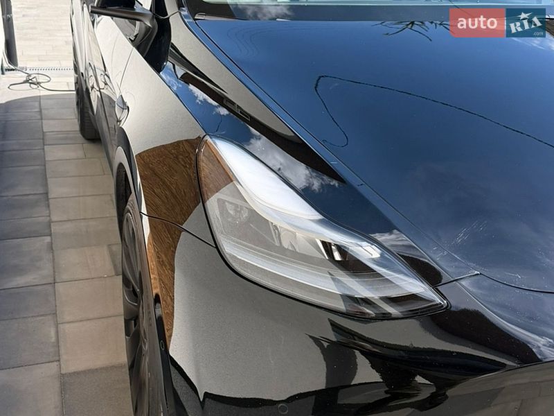 Позашляховик / Кросовер Tesla Model Y 2022 в Дніпрі