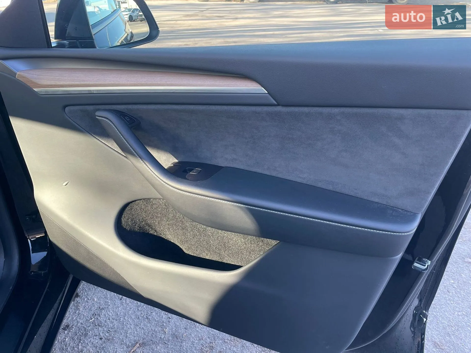 2024 Tesla Model Y - мініатюра 16