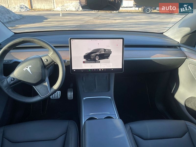 Позашляховик / Кросовер Tesla Model Y 2024 в Рівному