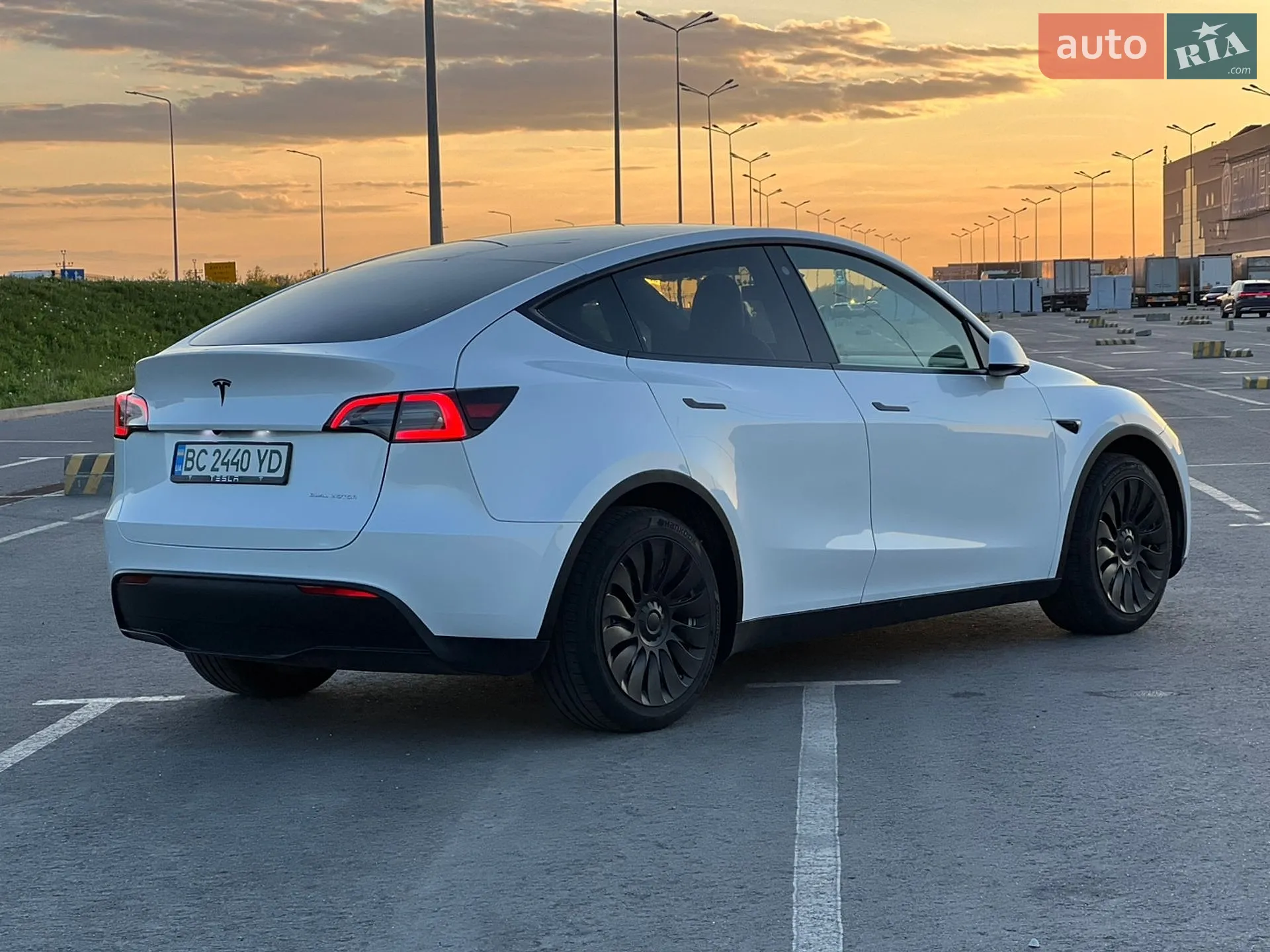 2023 Tesla Model Y - мініатюра 27