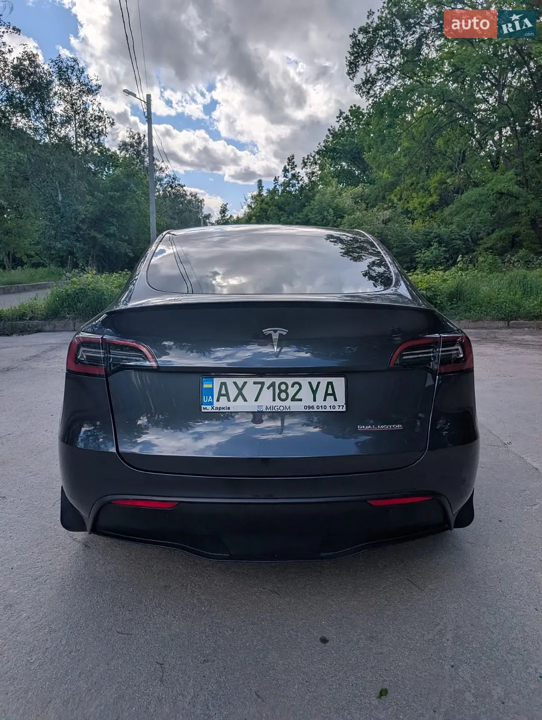 Tesla Model Y 2024 VIN 7SAYGDEF3RA312959 фото оголошення 8 з 27