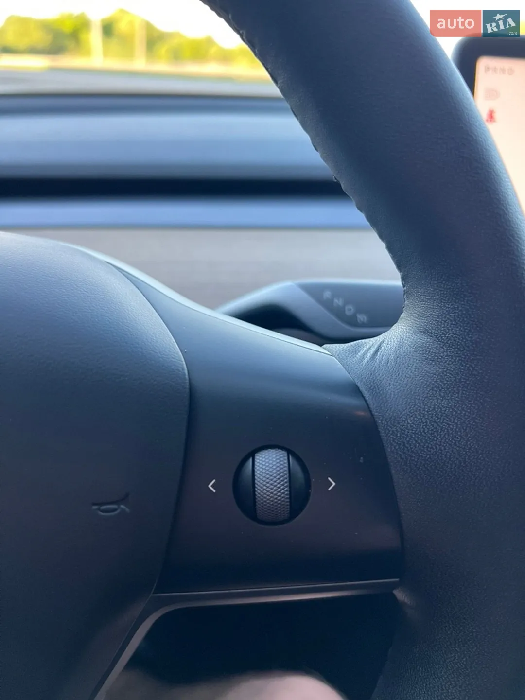 2023 Tesla Model Y - мініатюра 32