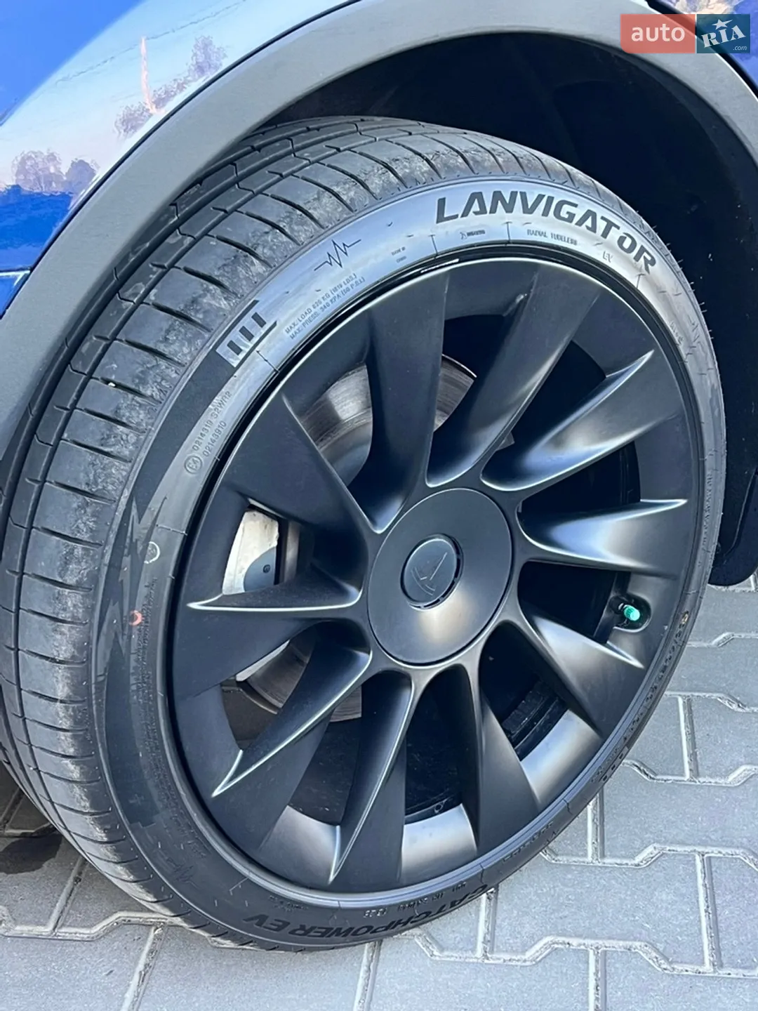2023 Tesla Model Y - мініатюра 90