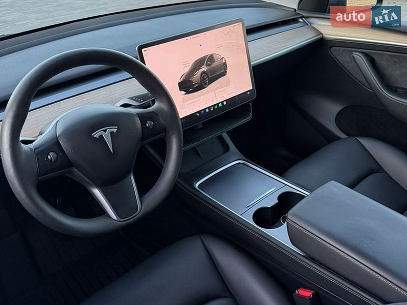 Позашляховик / Кросовер Tesla Model Y 2023 в Луцьку