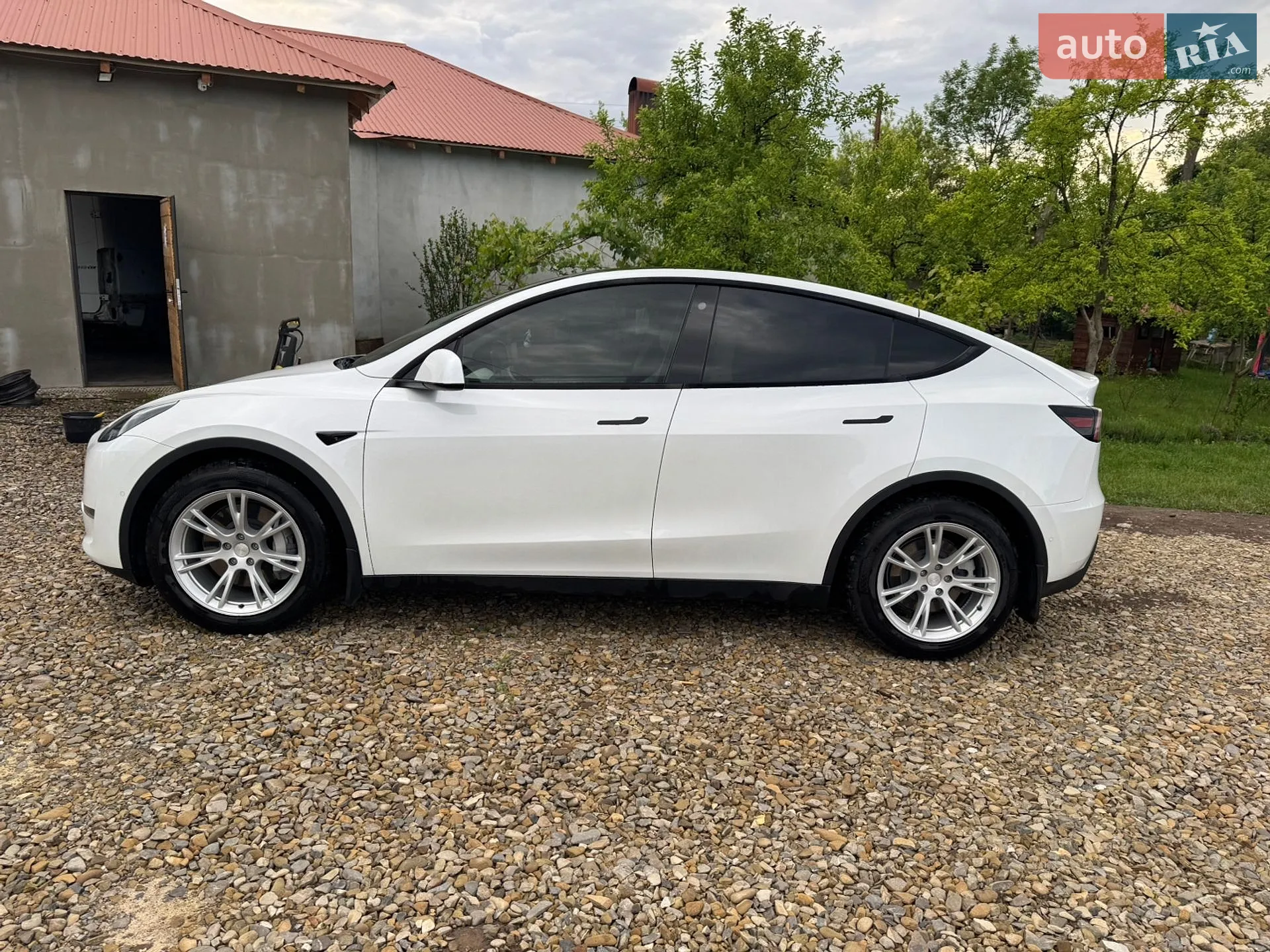2021 Tesla Model Y - мініатюра 8