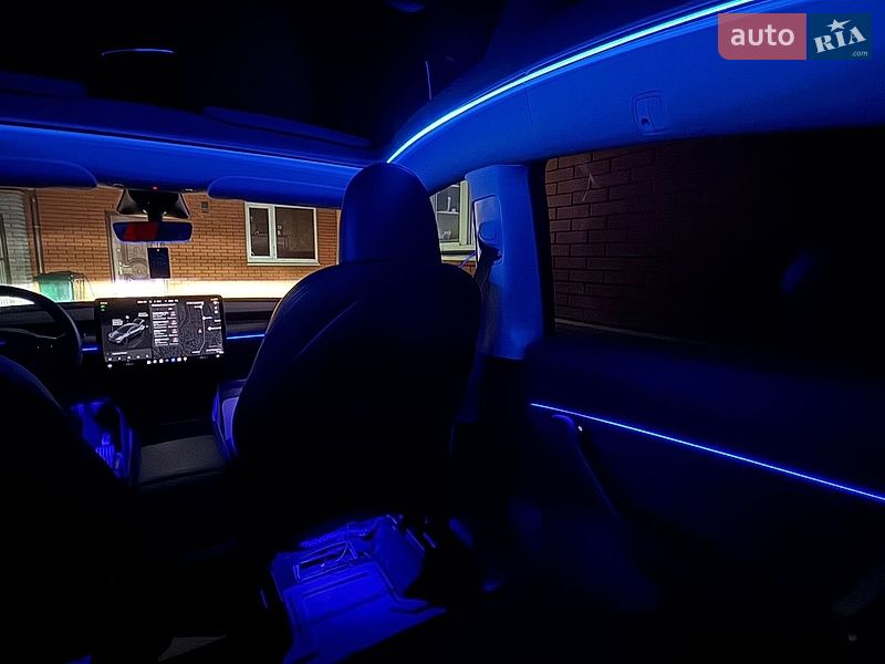 Внедорожник / Кроссовер Tesla Model Y 2023 в Виннице