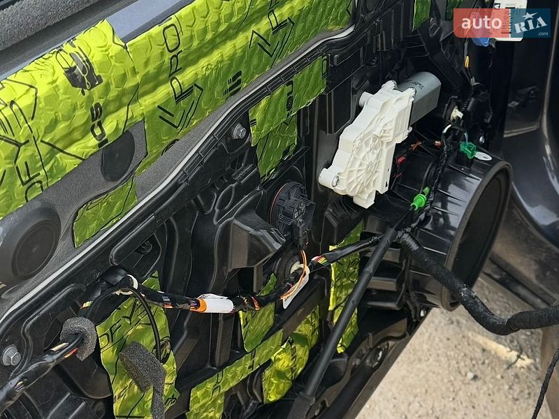 Внедорожник / Кроссовер Tesla Model Y 2023 в Виннице