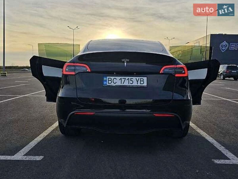 Позашляховик / Кросовер Tesla Model Y 2020 в Житомирі