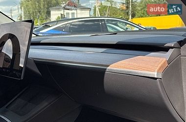 Внедорожник / Кроссовер Tesla Model Y 2023 в Ровно