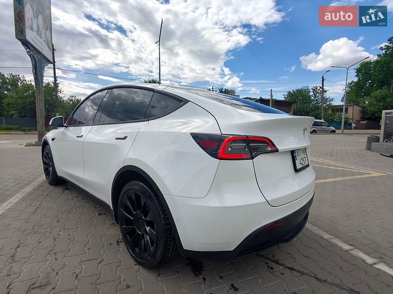 Позашляховик / Кросовер Tesla Model Y 2021 в Ірпені