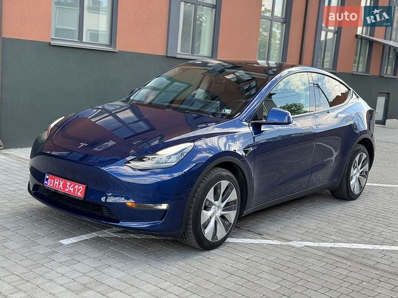 Внедорожник / Кроссовер Tesla Model Y 2021 в Ровно