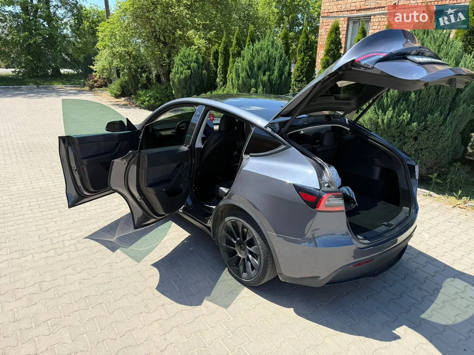 2020 Tesla Model Y - мініатюра 26