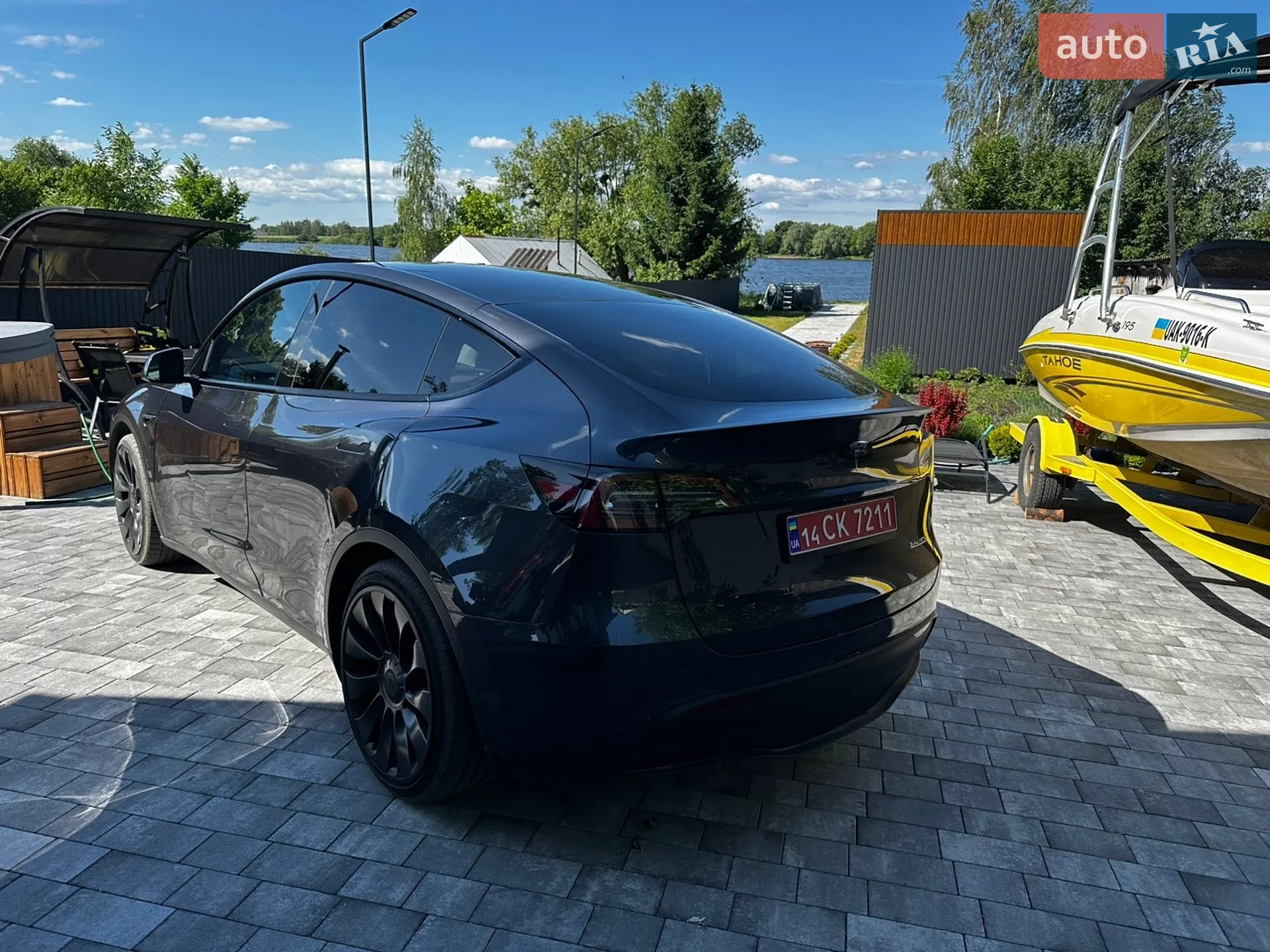2024 Tesla Model Y - мініатюра 20