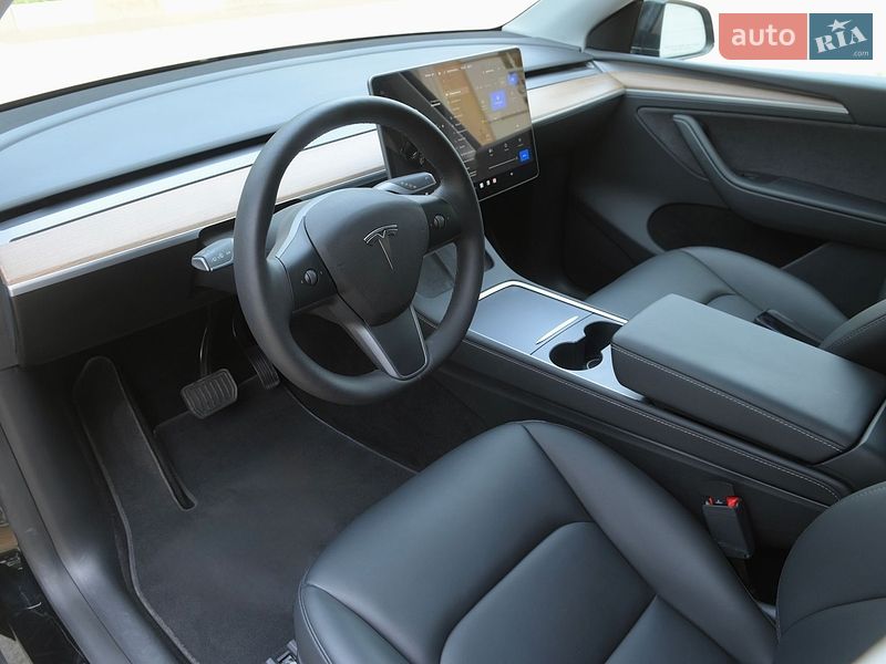 Внедорожник / Кроссовер Tesla Model Y 2023 в Одессе
