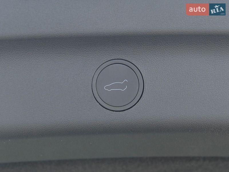 Внедорожник / Кроссовер Tesla Model Y 2023 в Одессе