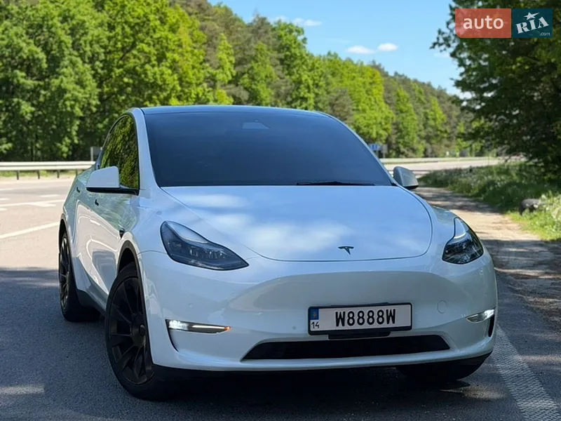 Tesla Model Y 2021