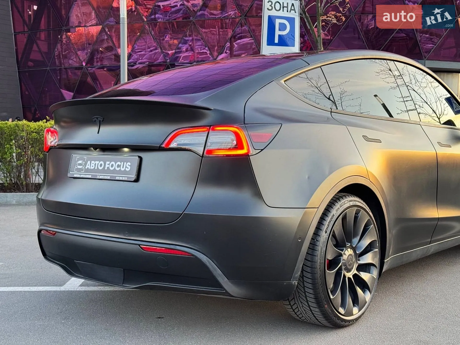 2022 Tesla Model Y - мініатюра 9